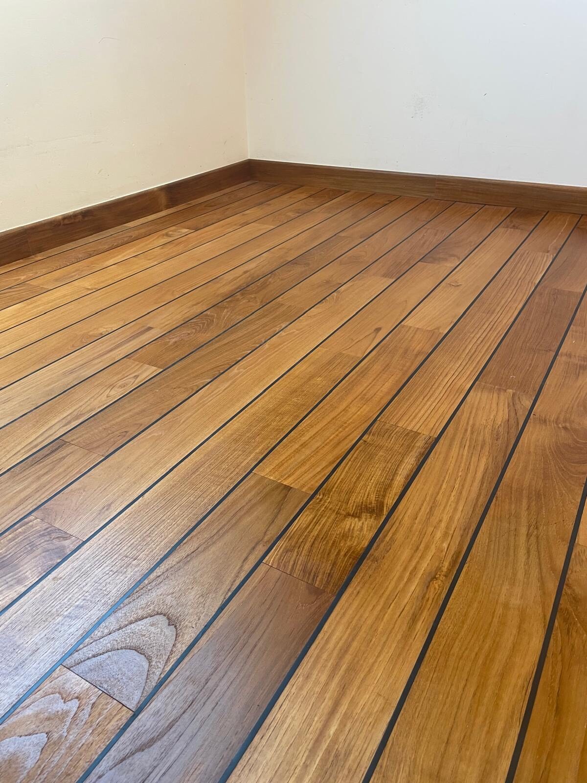 Parquet en bois posé sur mesure